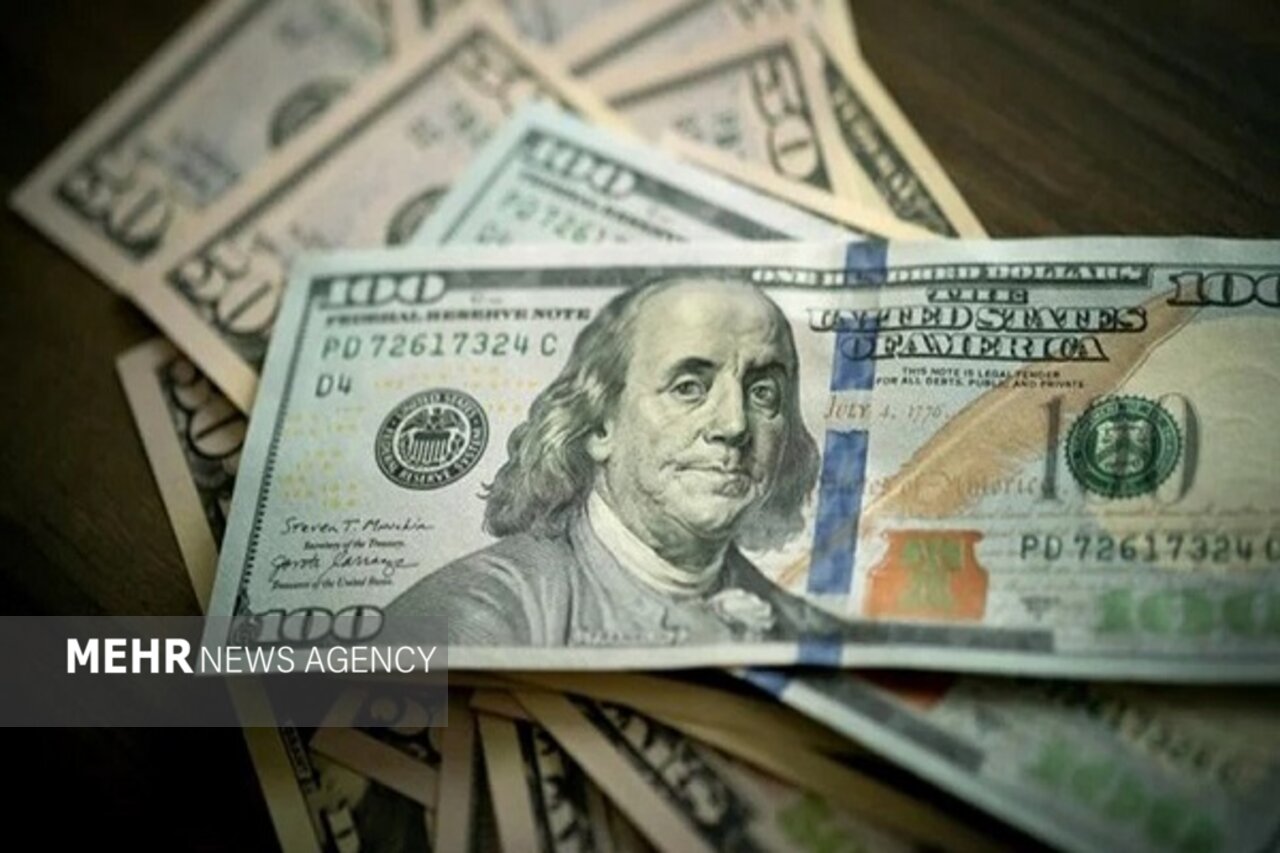 سقوط تتر با پرواز عراقچی به مسقط؛ دلار در حال ریزش