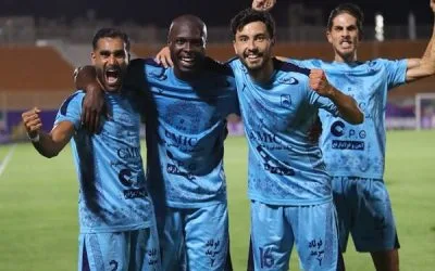 اولین شکست ربیعی در ذوب آهن؛ برد جذاب چادرملو بیرون از خانه اولین شکست ربیعی در ذوب آهن؛ برد جذاب چادرملو بیرون از خانه